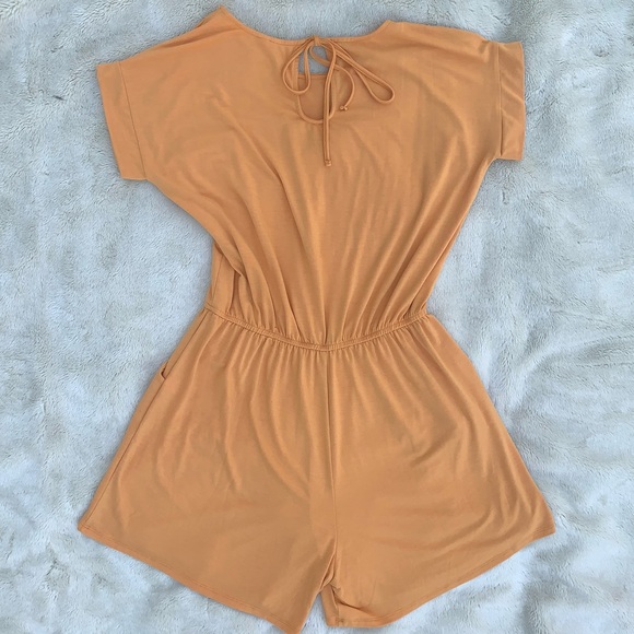 Zenana Premium new without tags goldenrod romper XL - Picture 5 of 8